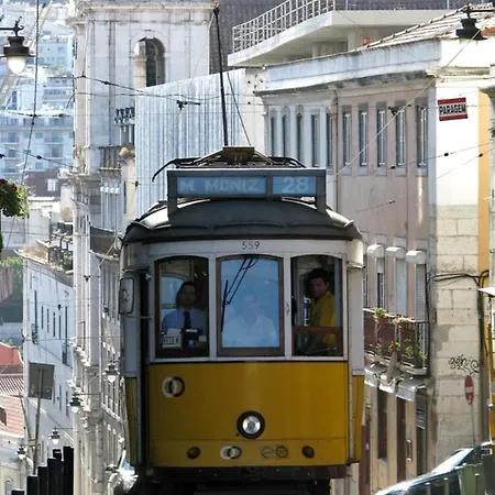 شقة Bl Bairro Alto Famous Bica Funicular Street View Lisboa