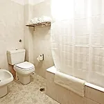 Apartman Bl Lovely & Cosy 3br Flat On Iconic Bica Street With River View