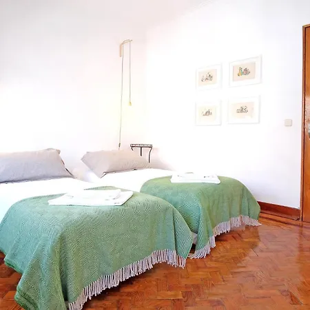 Bl Bairro Alto Famous Bica Funicular Street View Apartamento