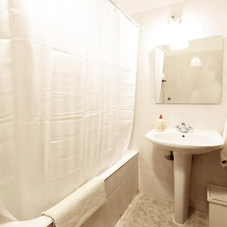 Bl Lovely & Cosy 3br Flat On Iconic Bica Street With River View *